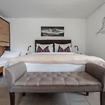 Haus Kulala - Stilvolle Zwischen Bergen & Afrikanischem Flair Appartement