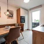 Haus Kulala - Stilvolle Zwischen Bergen & Afrikanischem Flair Appartement *