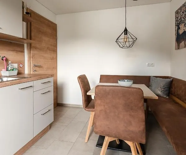 Haus Kulala - Zentrale In * Капрун