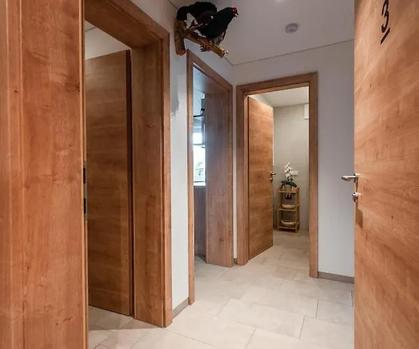 Haus Kulala - Zentrale In Капрун